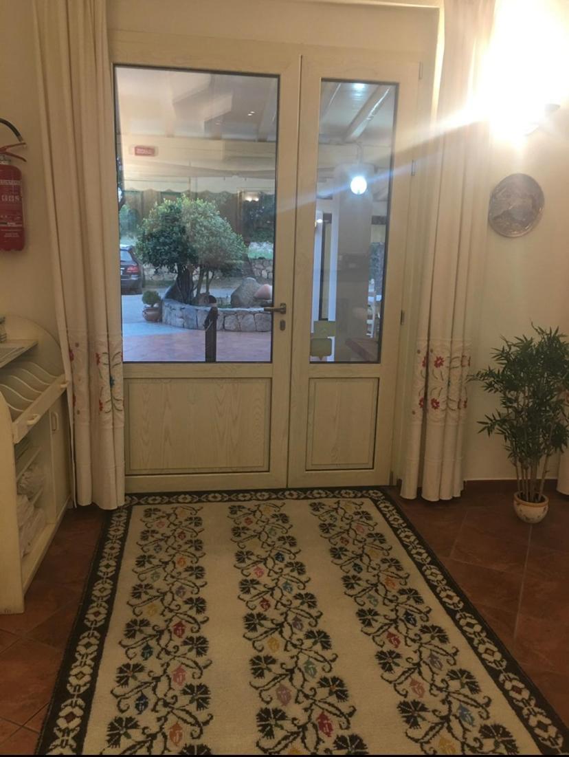 拉帕尔马酒店 圣特奥多罗 外观 照片
